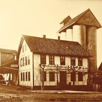 Bau des Getreidesilos